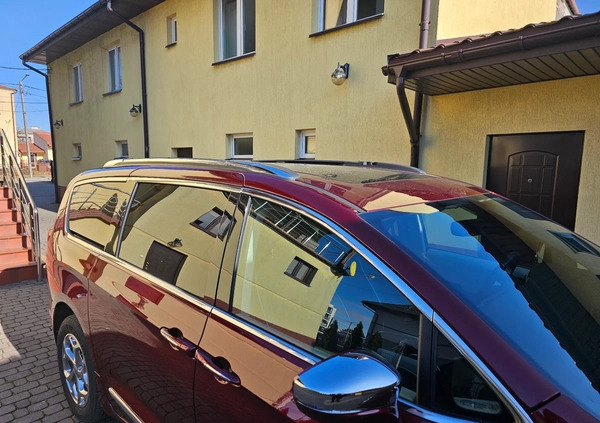 Chrysler Pacifica cena 221000 przebieg: 22164, rok produkcji 2021 z Tolkmicko małe 407